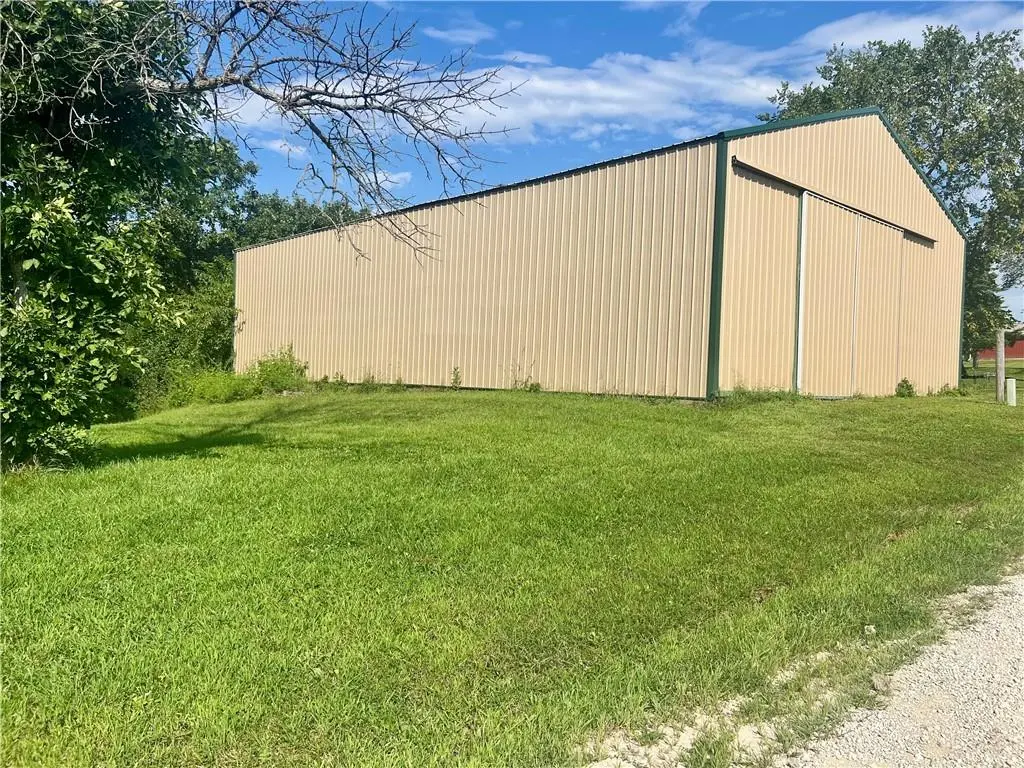 Pacific AVE, Princeton, MO 64673