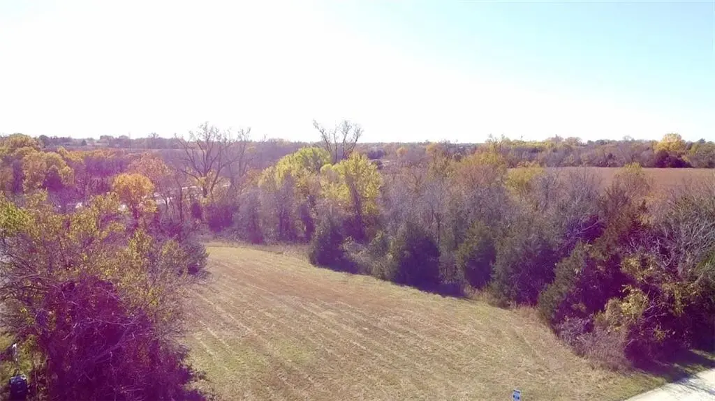 Lot 12 Cantrell RD, Tonganoxie, KS 66086