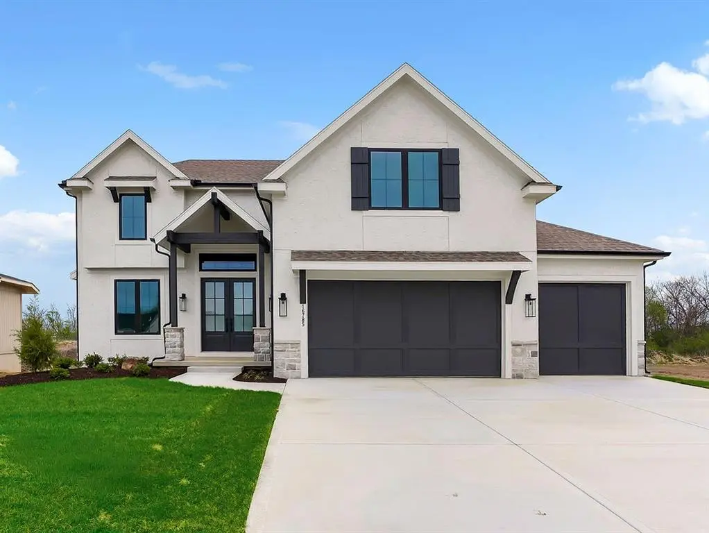 16785 S Ripley ST, Olathe, KS 66062