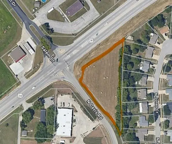 24 Hwy & Davis RD, Independence, MO 64057