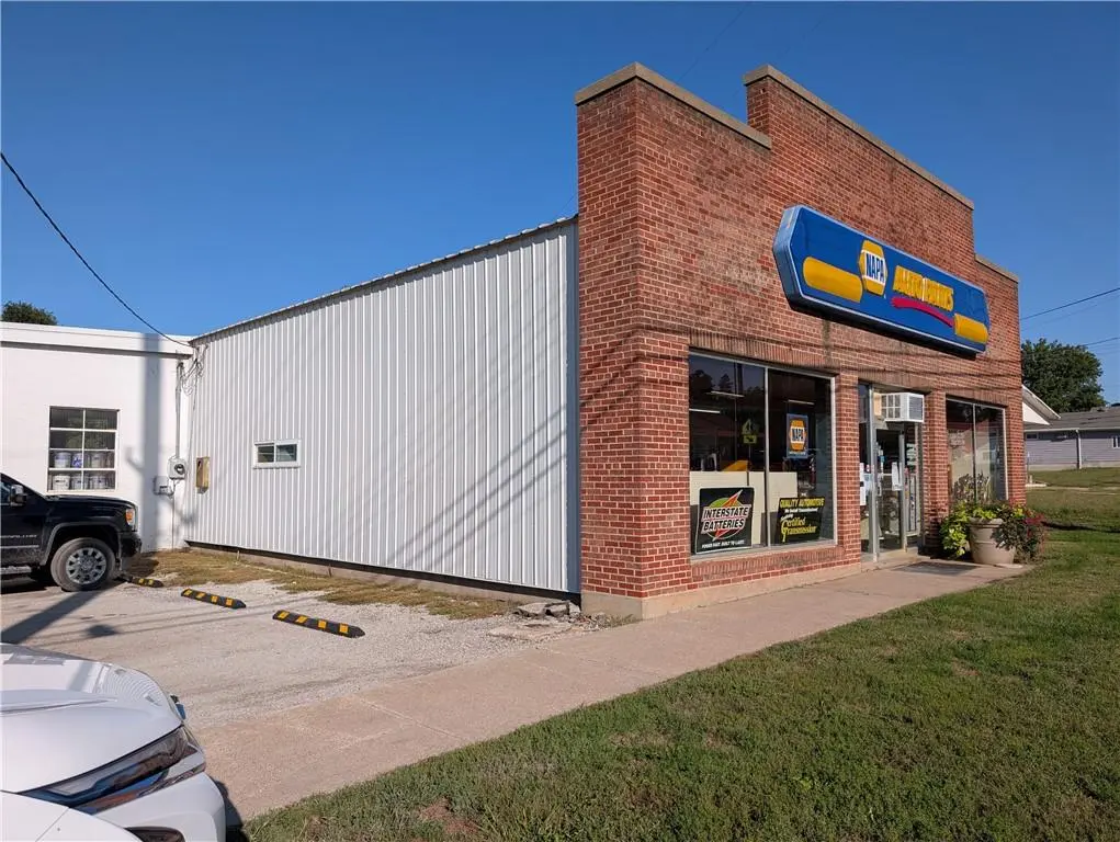 506 S 10th ST, Tarkio, MO 64491
