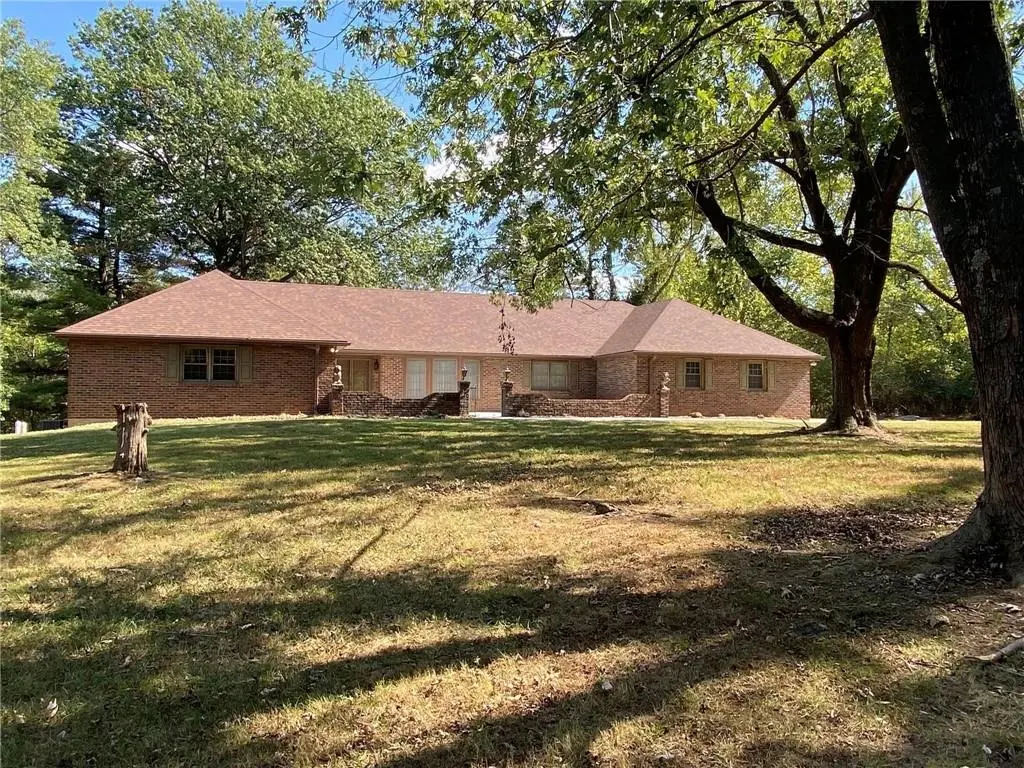 991 S Mitchell ST, Warrensburg, MO 64093
