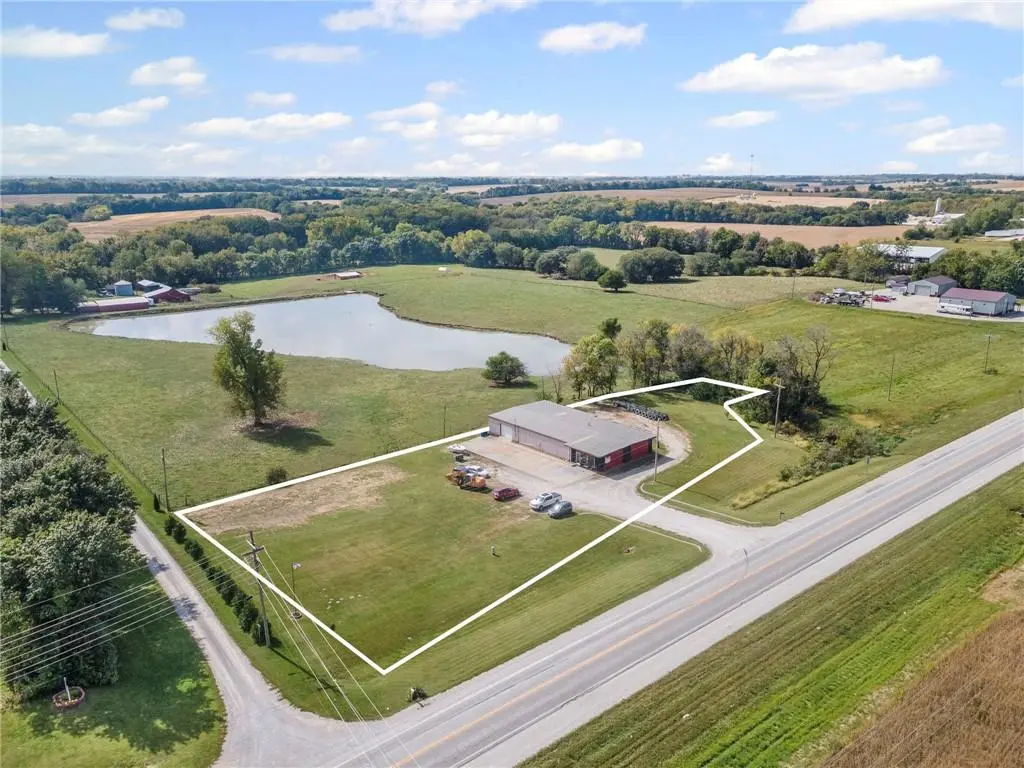 3160 W Arrow ST, Marshall, MO 65340