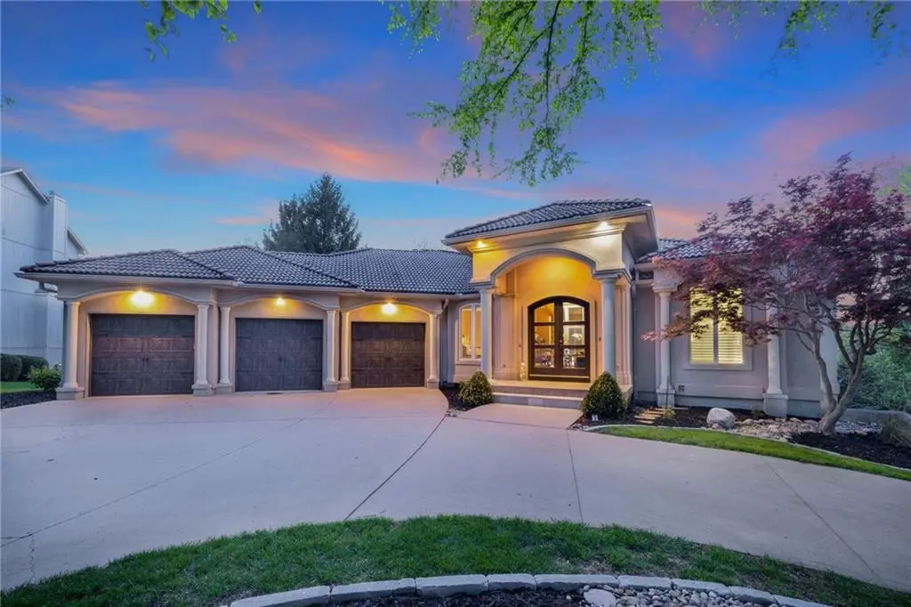416 NE BITTER CREEK RD, Lee's Summit, MO 64086