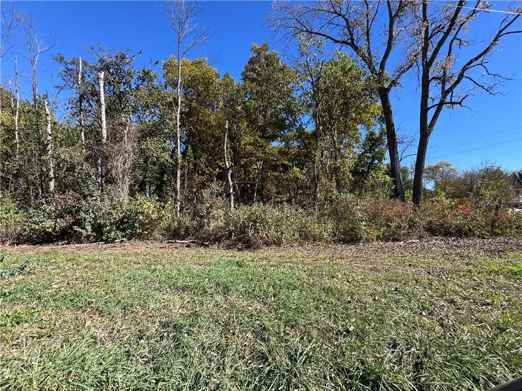 8990 Lake DR, Lathrop, MO 64465