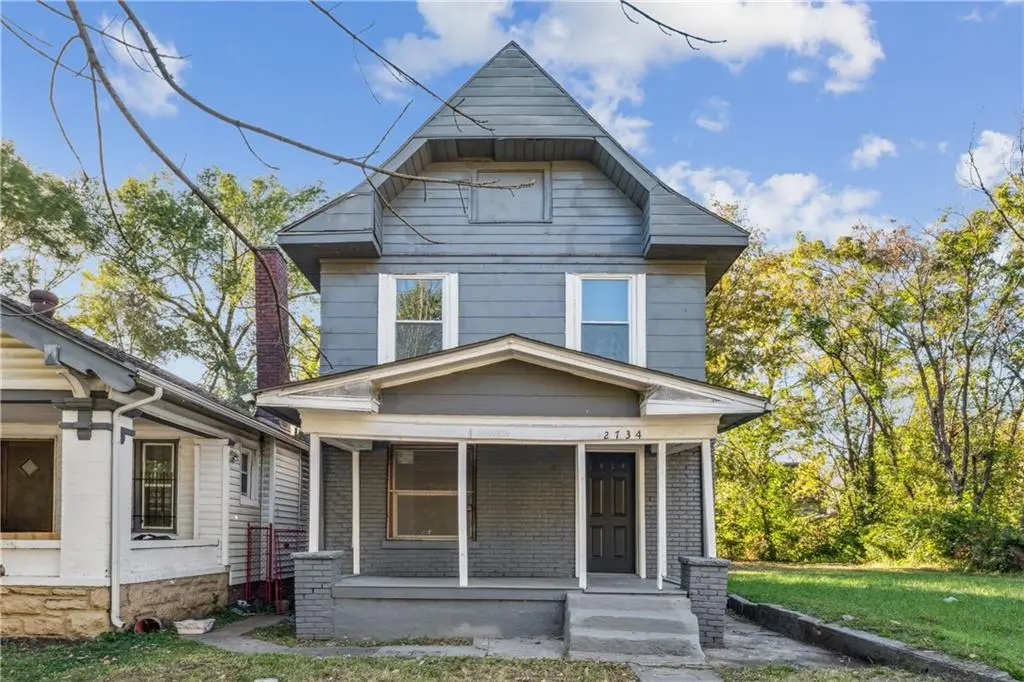2734 Park AVE, Kansas City, MO 64109