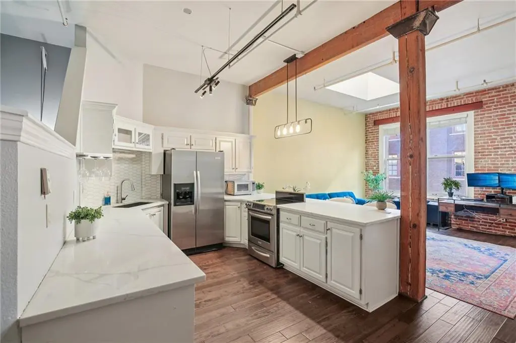 308 W 8th ST #509, Kansas City, MO 64105