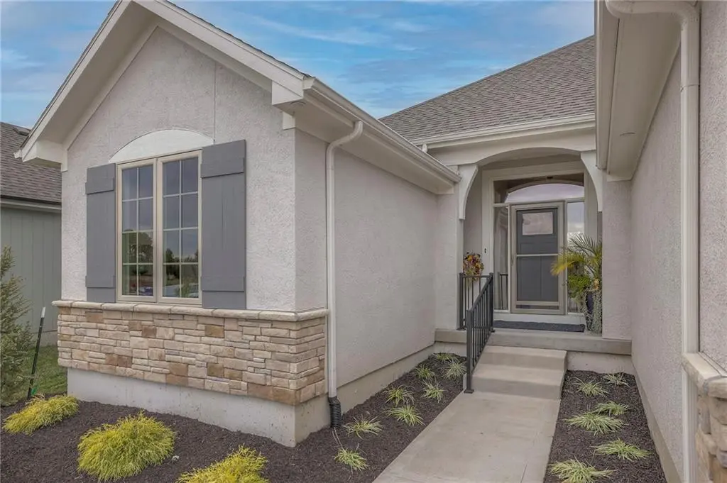 12609 W 138 PL, Overland Park, KS 66221