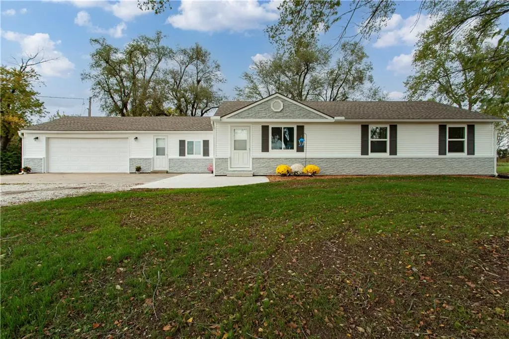 730 E Cambridge RD, Belton, MO 64012