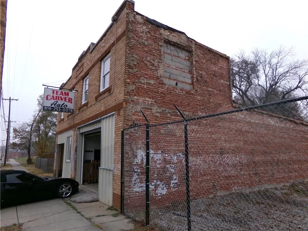 4712/4714 E 24th ST, Kansas City, MO 64127