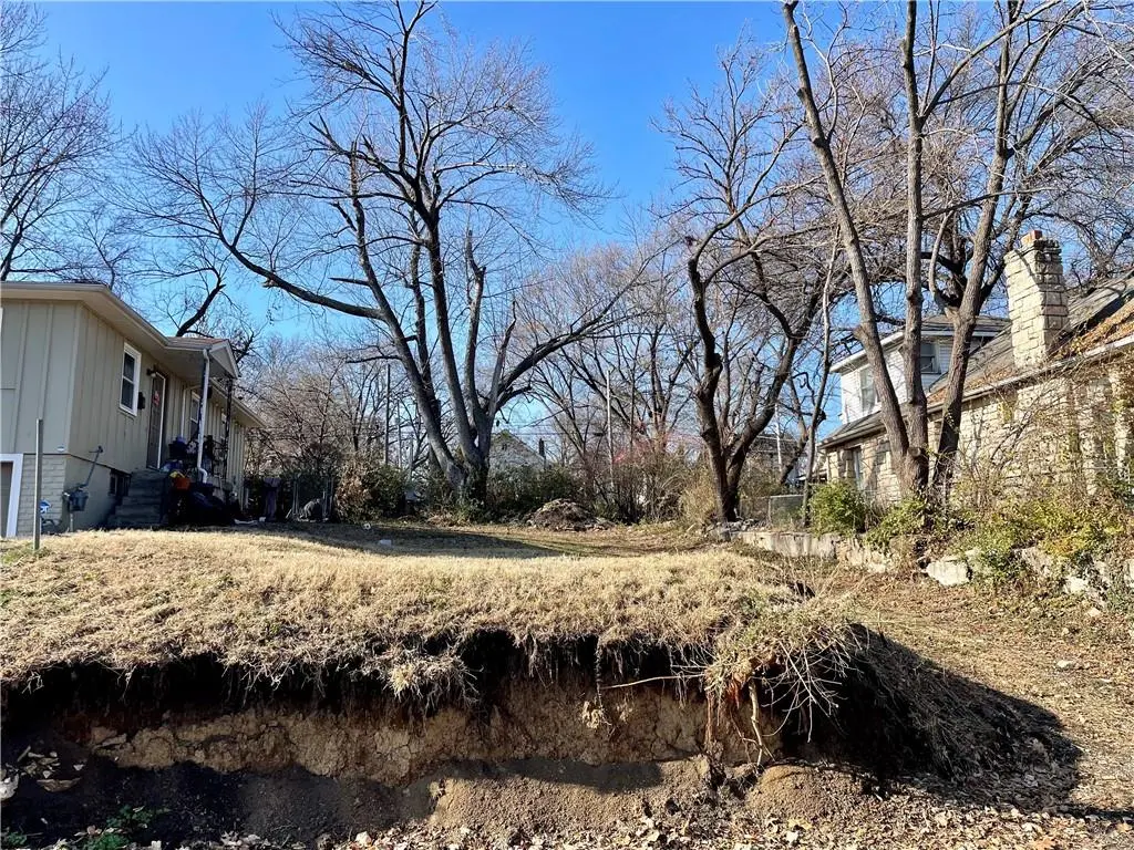 5436 Lydia AVE, Kansas City, MO 64110