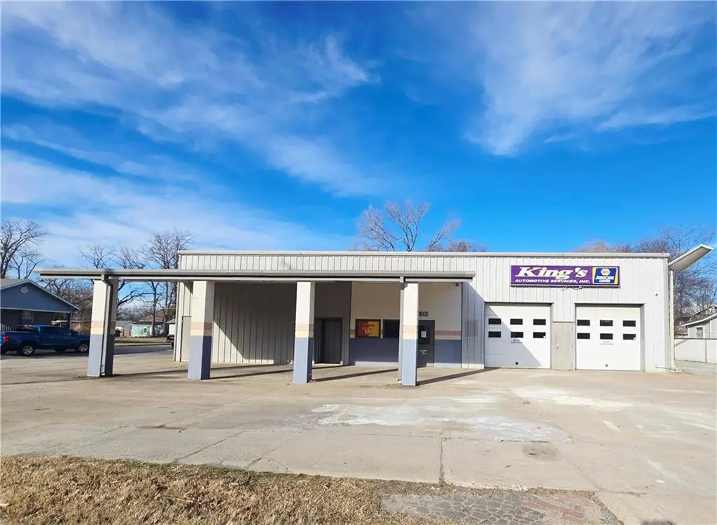 512 W 4th ST, Pittsburg, KS 66762