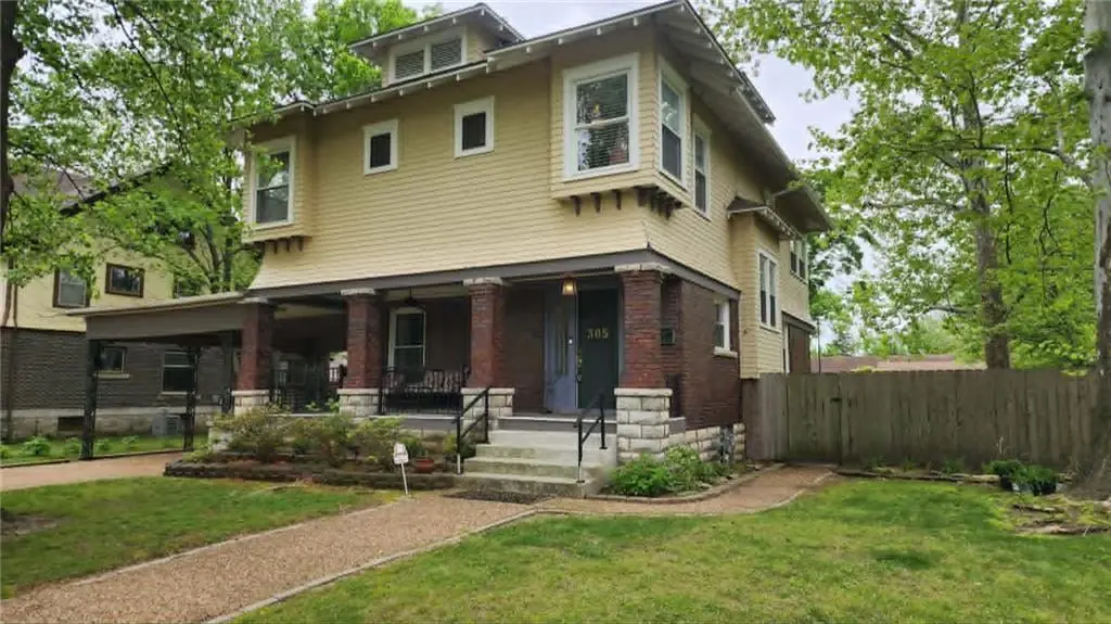305 Jefferson ST, Pittsburg, KS 66762