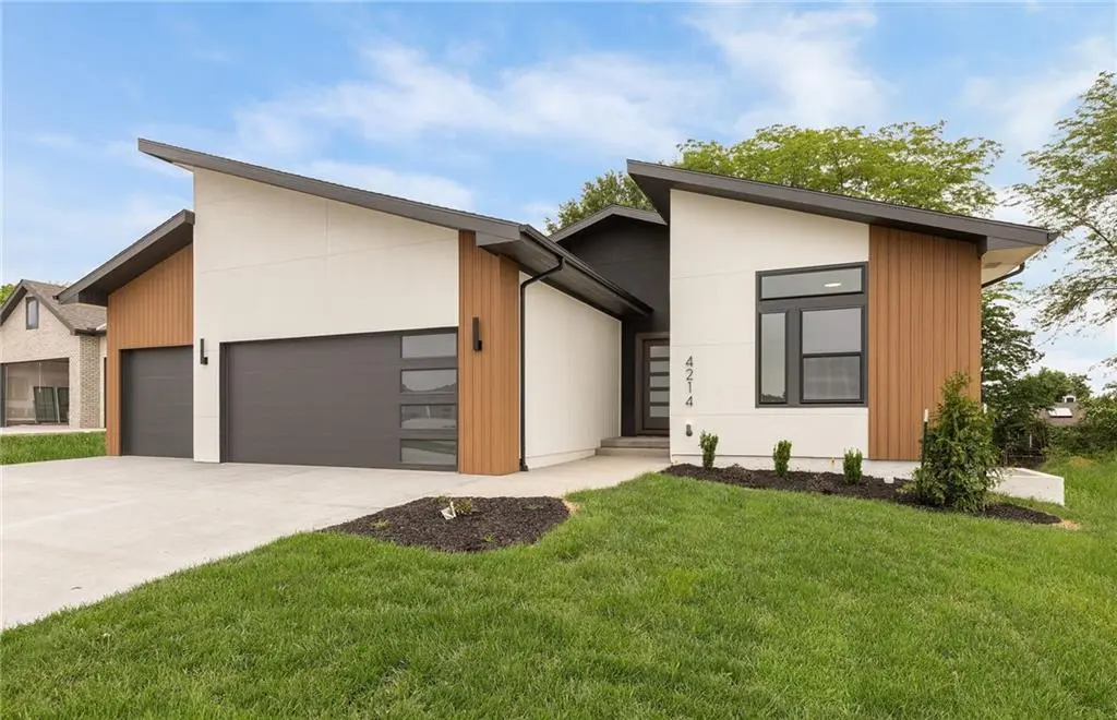 4214 NW 77th TER, Kansas City, MO 64151