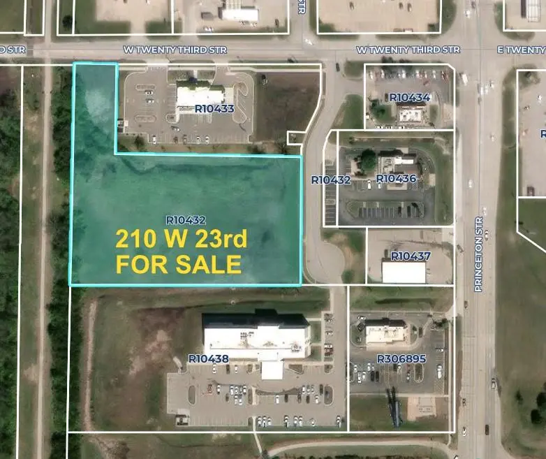210 W 23rd ST, Ottawa, KS 66067