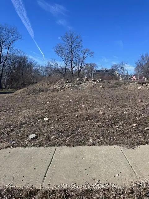 4102 Brooklyn AVE, Kansas City, MO 64130