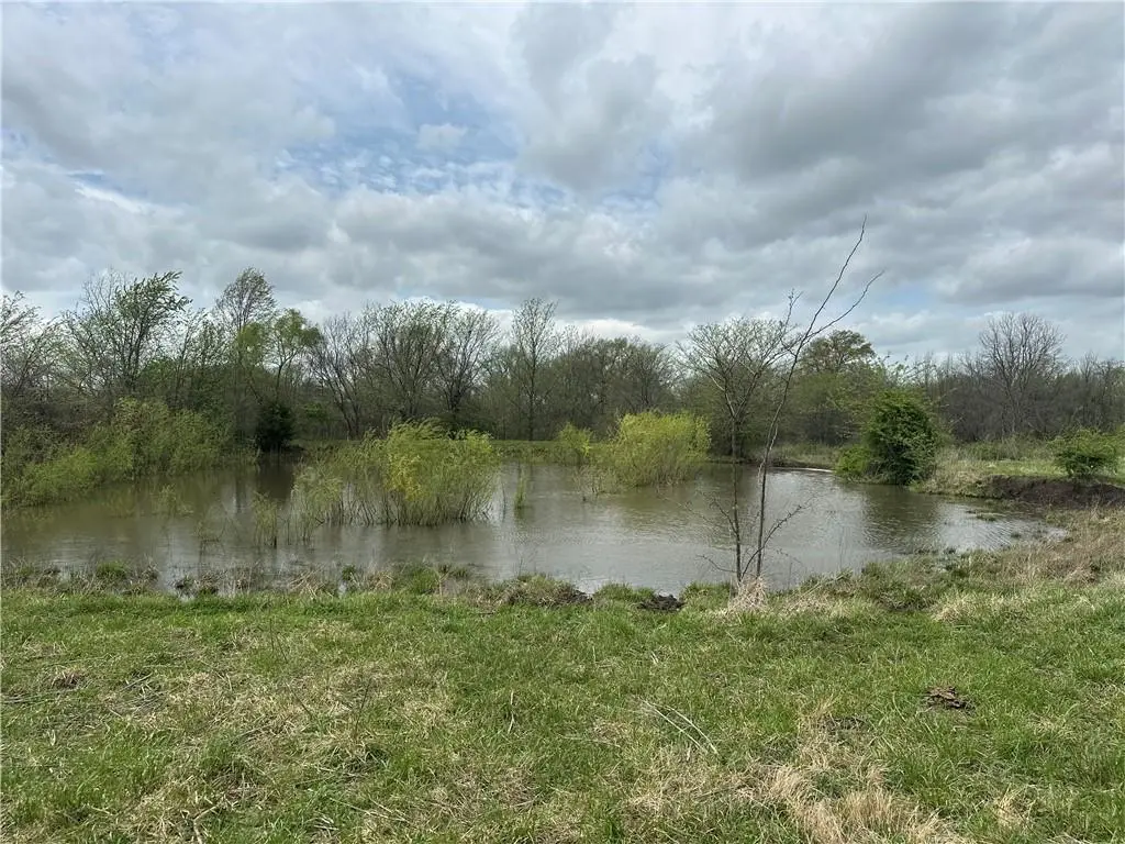NW 870 RD, Blairstown, MO 64726