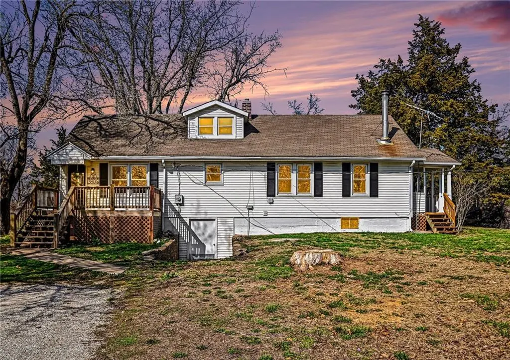 3806 S Outer Belt RD, Oak Grove, MO 64075