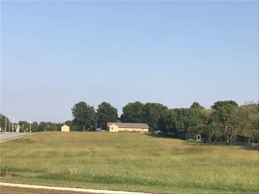 12960 Quivira RD, Overland Park, KS 66213
