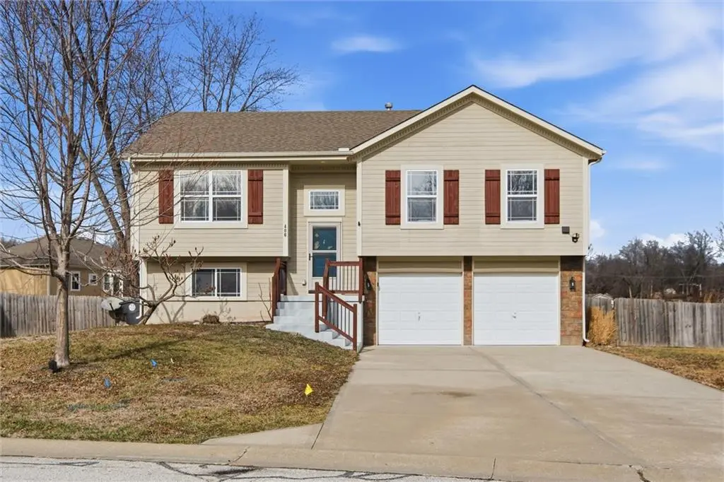 406 Timbercreek DR, Belton, MO 64012