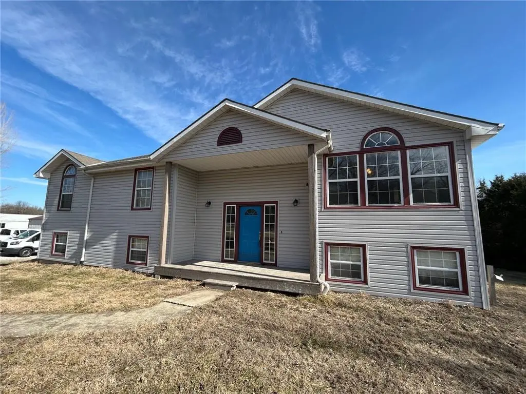 12911 S Al Gossett RD, Lone Jack, MO 64070