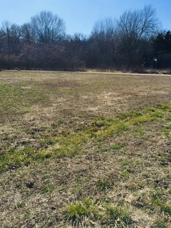 25 Quail Meadow DR, Mound City, KS 66056