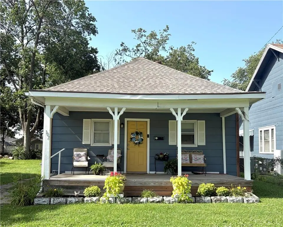 107 E 22nd ST, Pittsburg, KS 66762