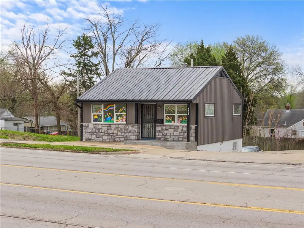 705 E 23rd ST #S, Independence, MO 64055
