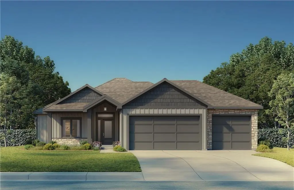 337 W 25th ST, Eudora, KS 66025
