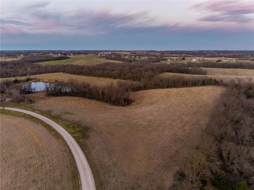 Lot 1 NW Moore RD, County/other, MO 64153