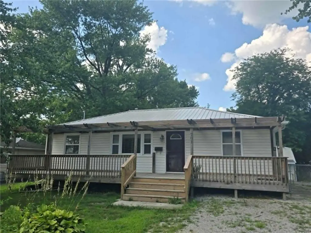 701 W Ohio ST, Clinton, MO 64735