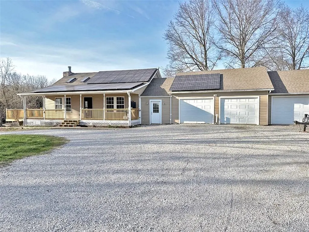 456 NW 151 st RD, Clinton, MO 64735