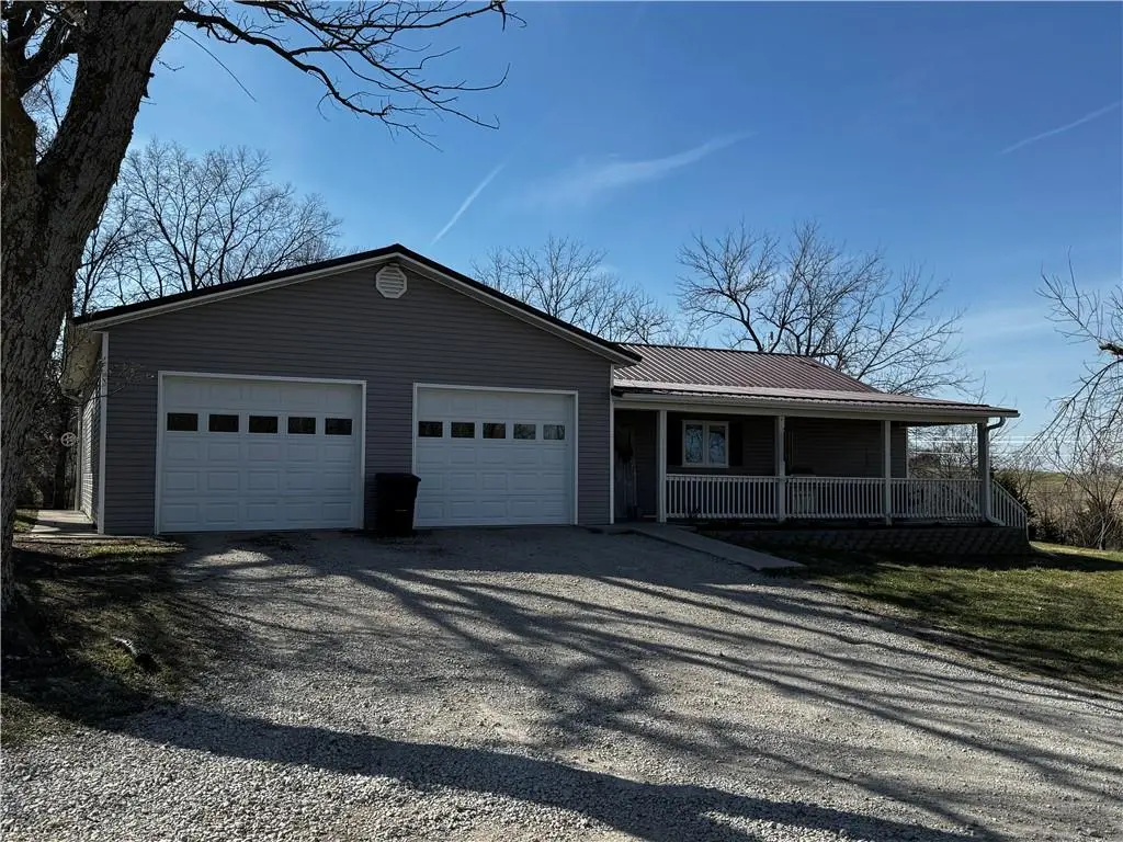 21352 State 46 HWY, Maryville, MO 64468