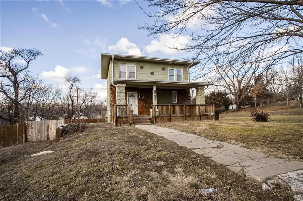 8506 Highland AVE, Kansas City, MO 64131