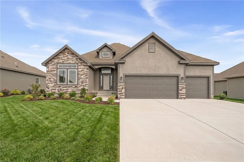6934 NE 102nd ST, Kansas City, MO 64156