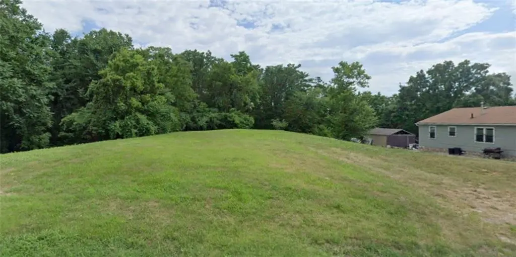 1725 Greeley AVE, Kansas City, KS 66104
