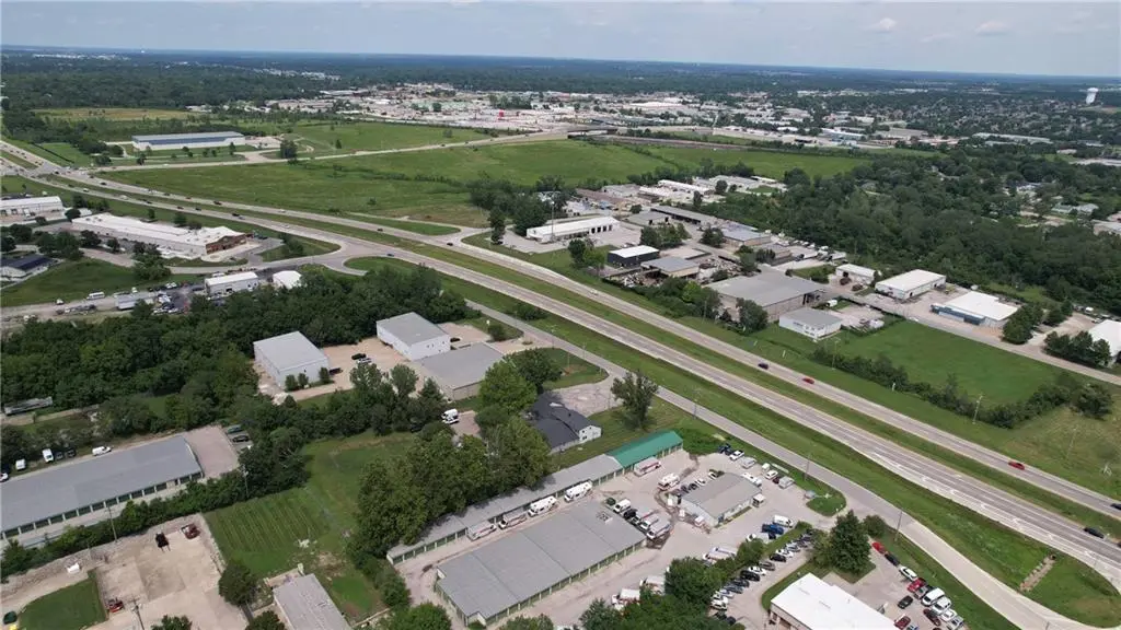 1600 SW Market ST, Lee's Summit, MO 64081