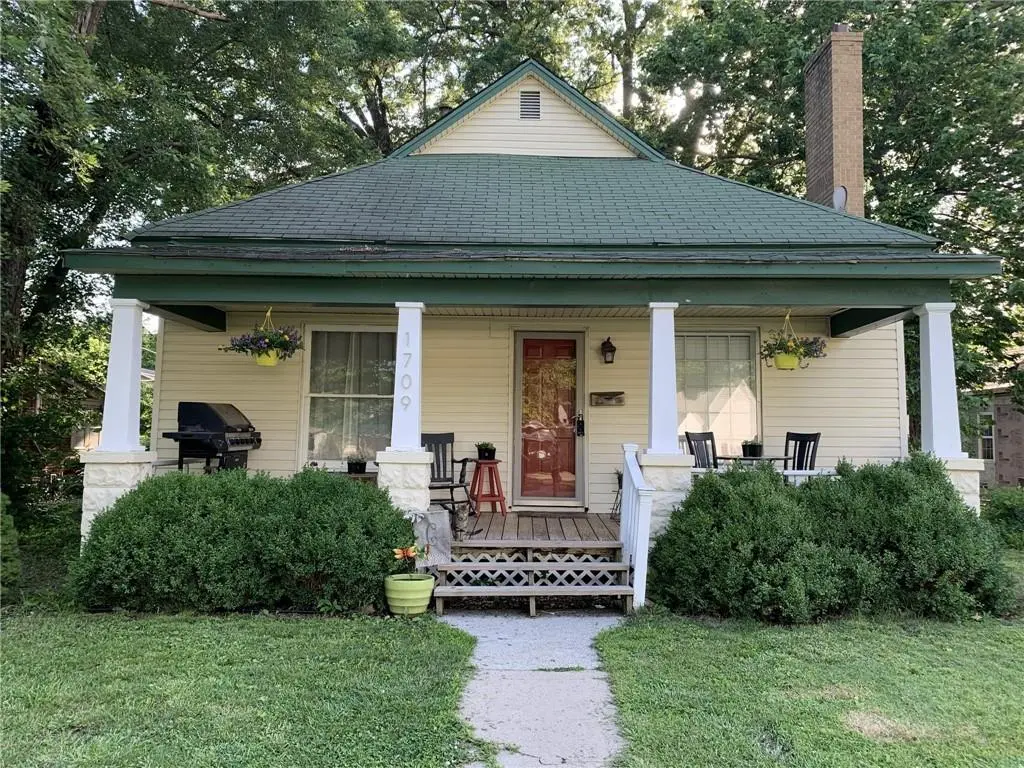 1709 N Joplin ST, Pittsburg, KS 66762