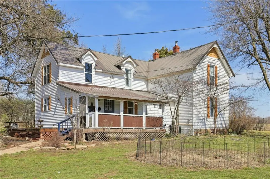 1031 NE 301 RD, Leeton, MO 64761