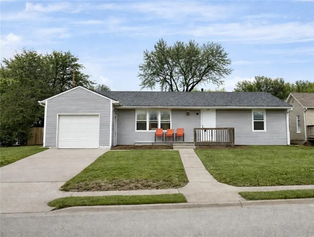 309 W 6TH ST, Maryville, MO 64468