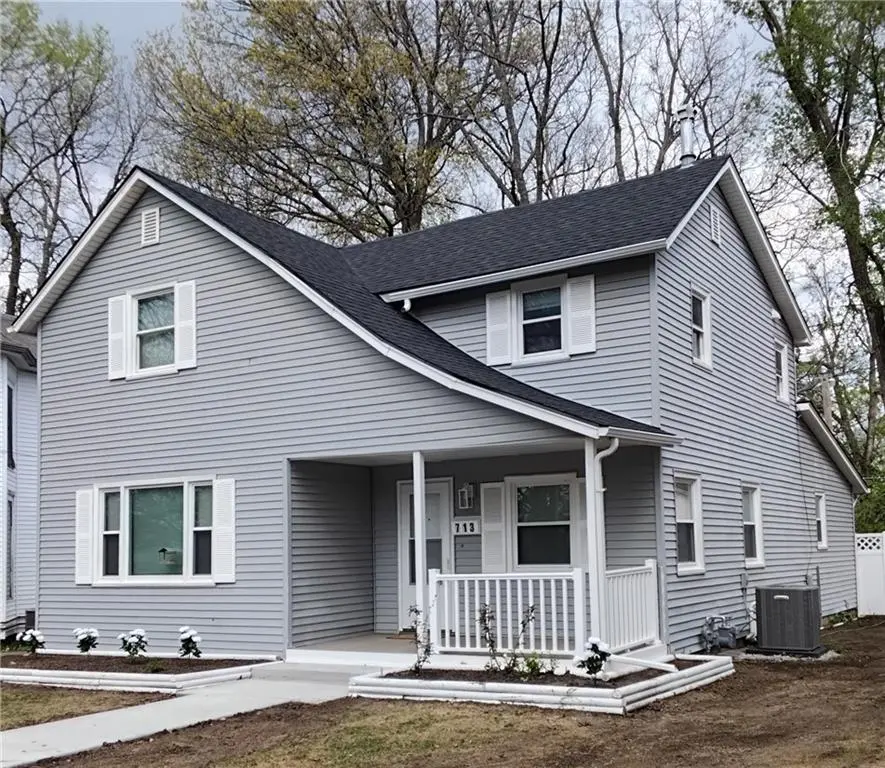 713 S Cedar ST, Ottawa, KS 66067