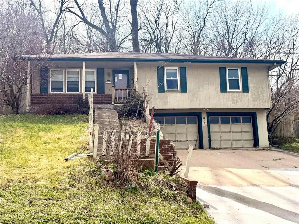 3112 HAMPTON RD, St Joseph, MO 64505