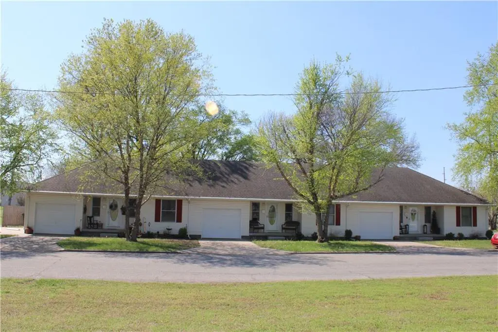 302 E Monroe ST, Pittsburg, KS 66762