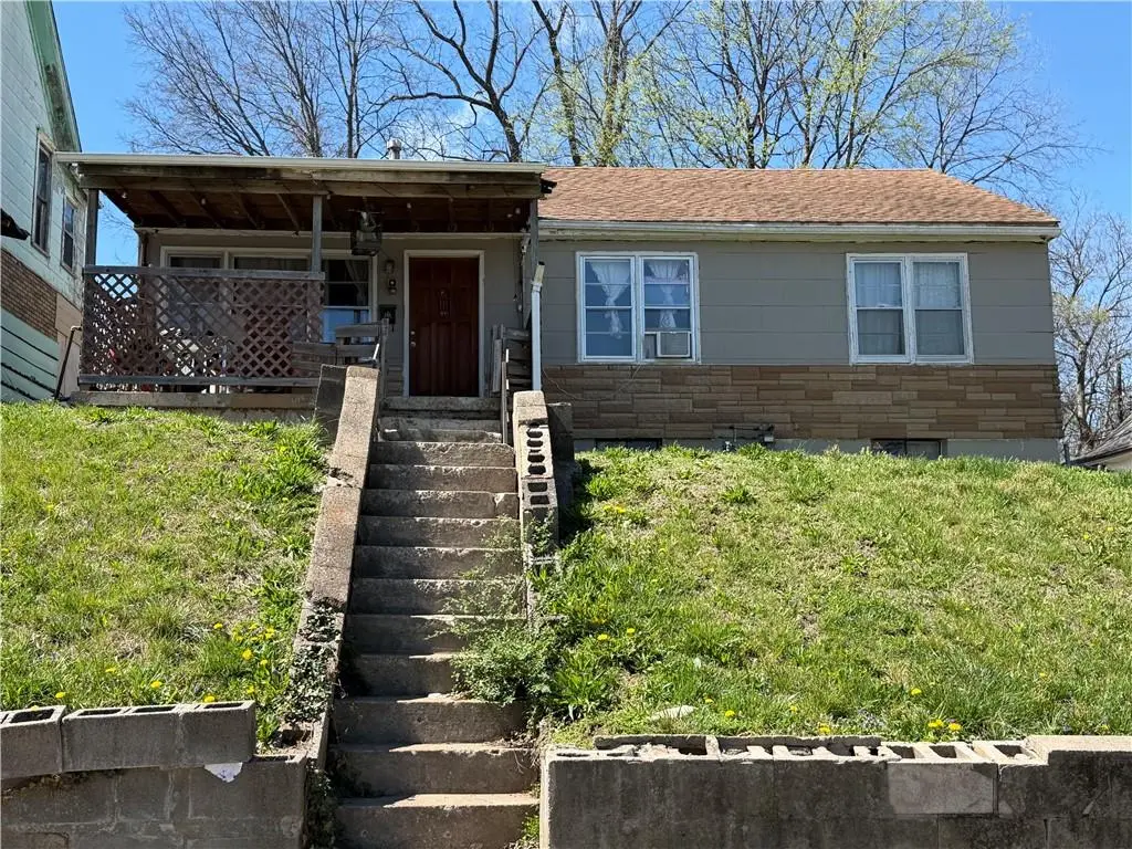340 N Topping AVE, Kansas City, MO 64123