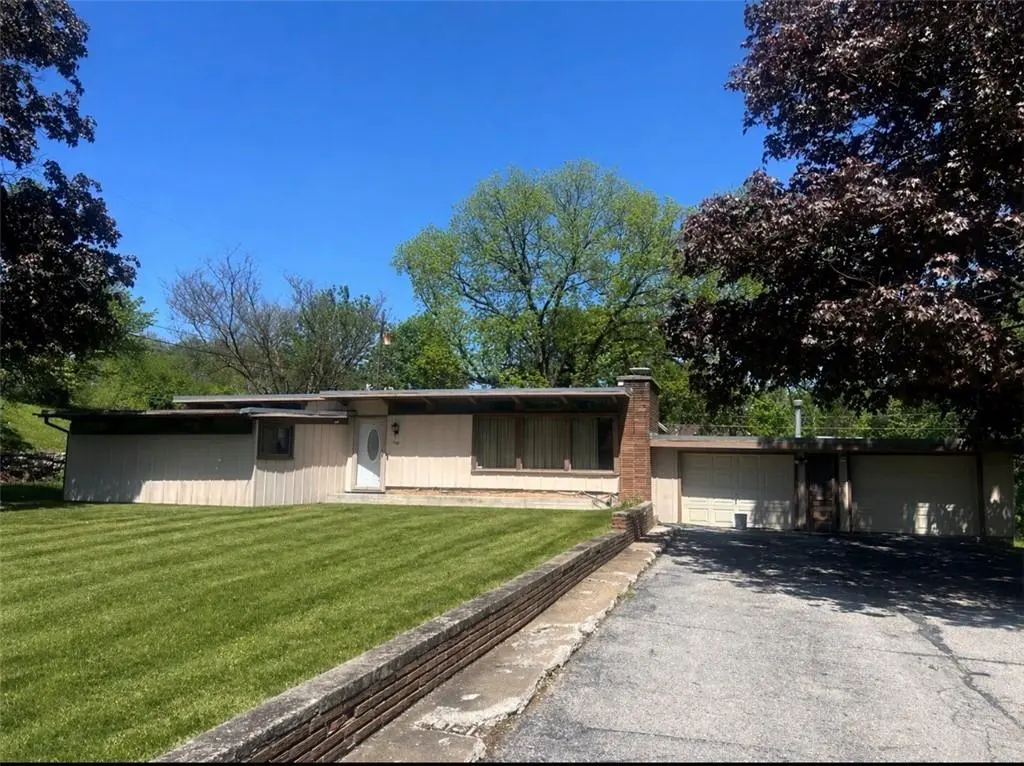 7318 Reynolds AVE, Kansas City, KS 66111