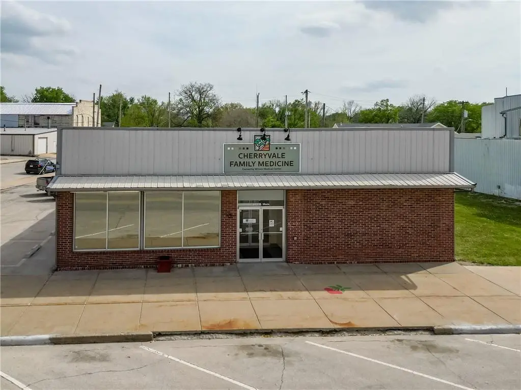 203 W Main ST, Cherryvale, KS 67335