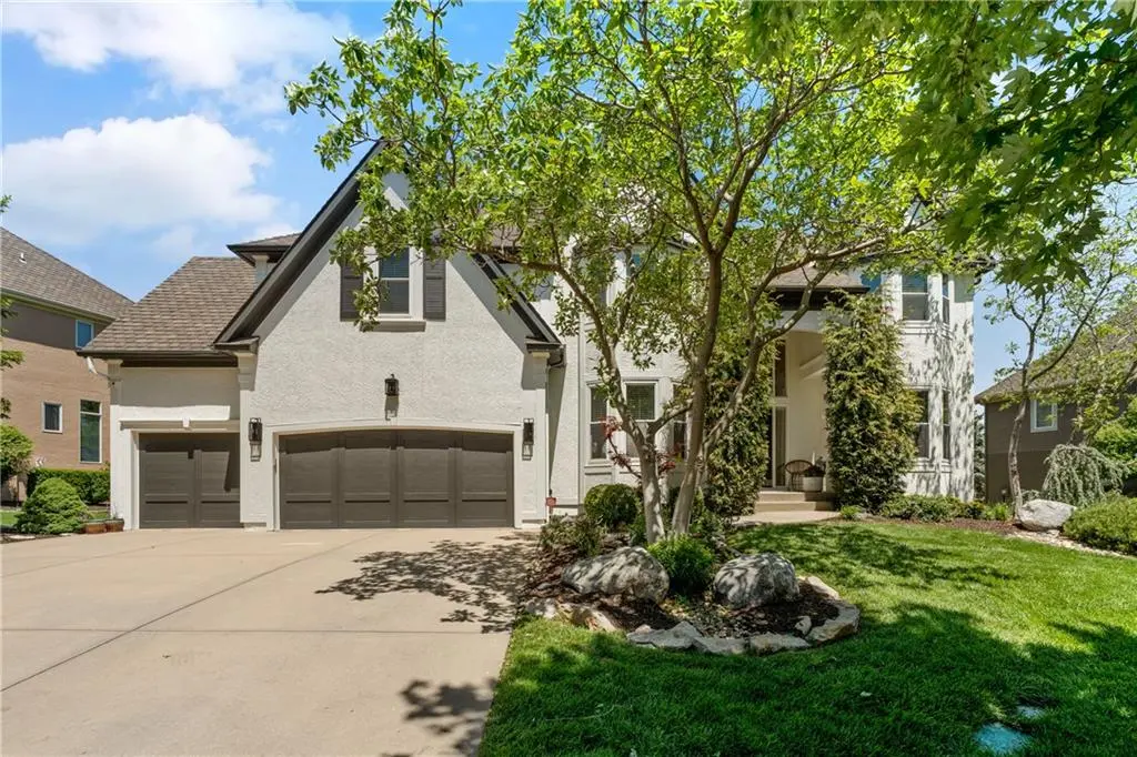 5712 W 146th ST, Overland Park, KS 66223
