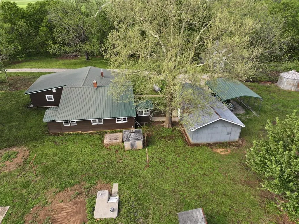 9351 S 2700 RD, Harwood, MO 64750