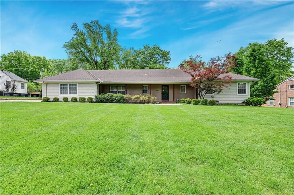 1227 W 66th ST, Kansas City, MO 64113