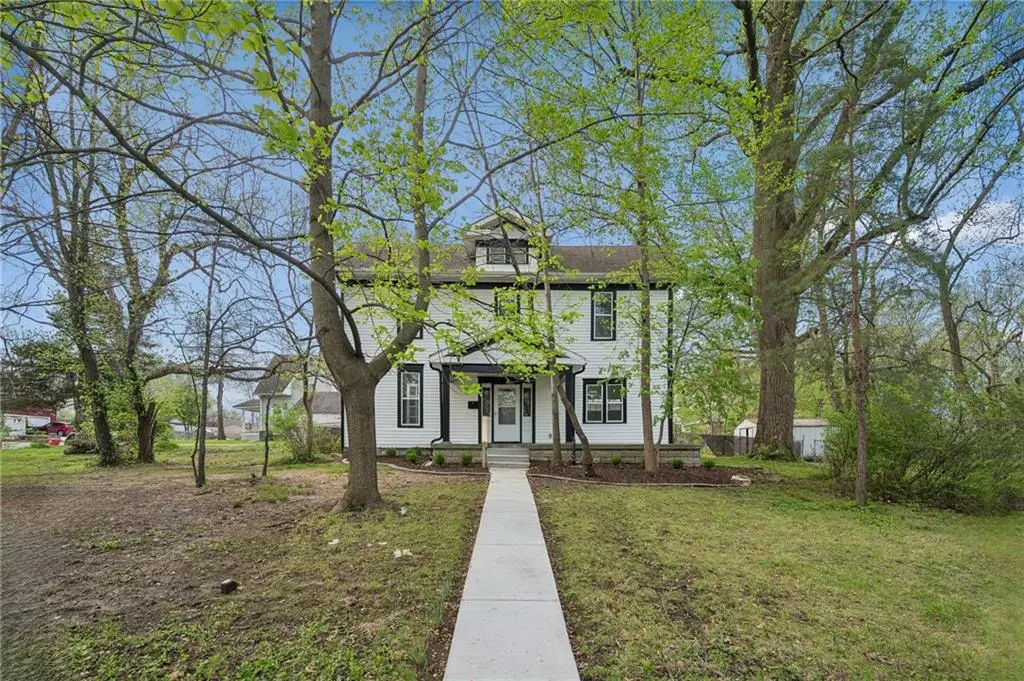 11605 E Winner RD, Independence, MO 64052